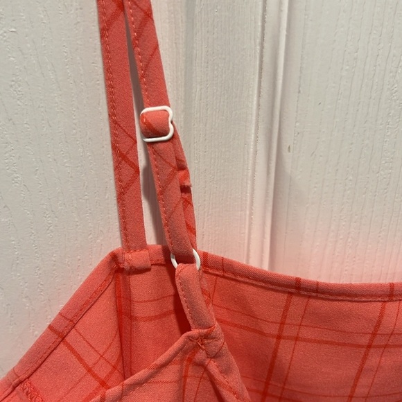 Urban renewal coral plaid tie back tank top size Medium - Picture 4 of 7